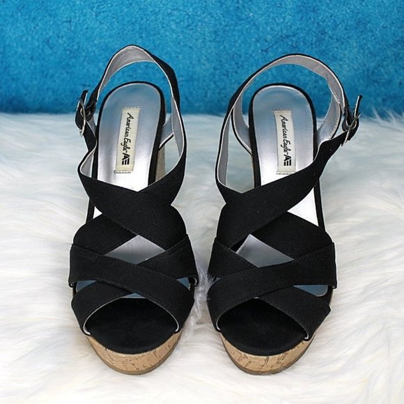 American Eagle Black Canvas Wedge Size 7 - Picture 2 of 9